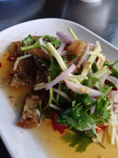 ยำปลาสลิด