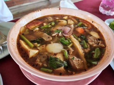 ต้มแซ่บ