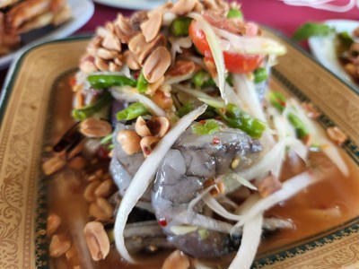 ส้มตำกุ้งสด