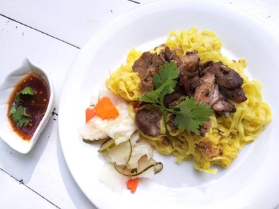 บะหมี่หมูย่าง ซื้อ3แถมอีก1