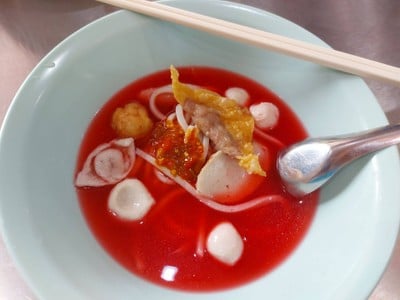 เมนูของร้าน ภูมิใจเสนอ ก๋วยเตี๋ยวลูกชิ้นปลา&ข้าวมันไก่