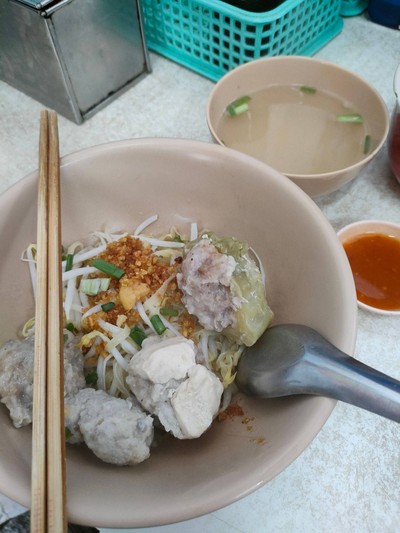 บะหมี่แห้ง