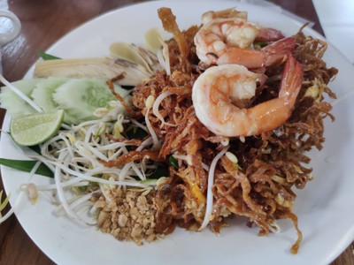 ผัดไทยกุ้งสด