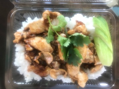 ไก่กะเทียม