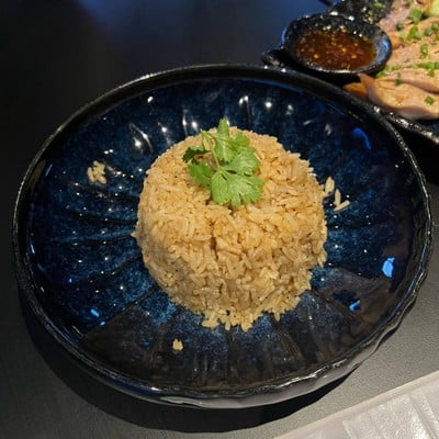 ข้าวผัดกระเทียม