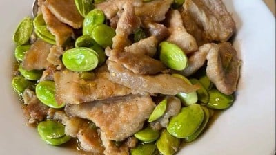 หมูผัดสะตอ