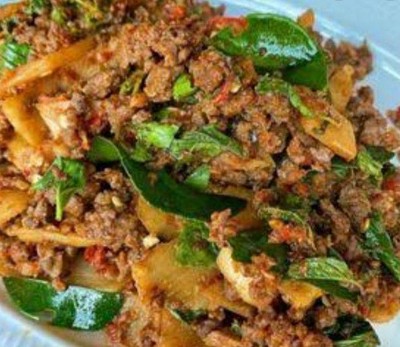 หนูนาสับผัดหน่อไม้ดอง