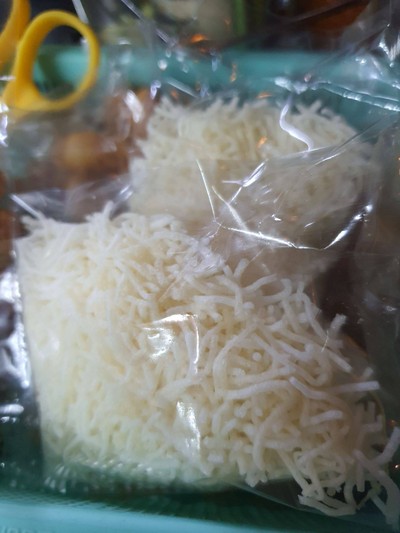 หมี่กรอบ