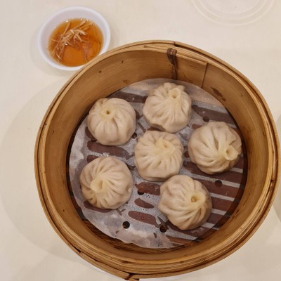 เสี่ยวหลงเปาใหญ่ (6 ลูก)