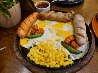 ไส้กรอกรวม+ไข่