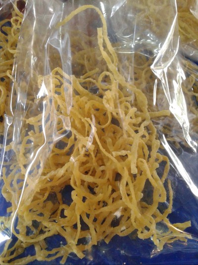 หมี่กรอบ