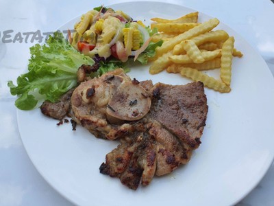 สเต็กหมูพริกไทยดำ