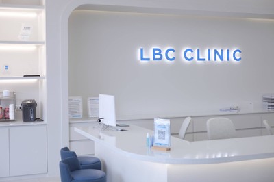 หน้าร้าน LBC Clinic