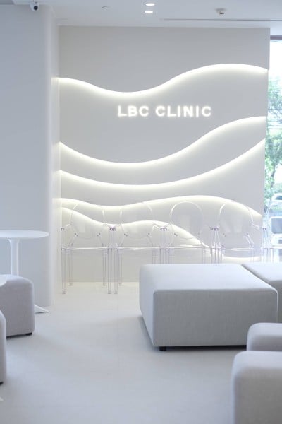 หน้าร้าน LBC Clinic