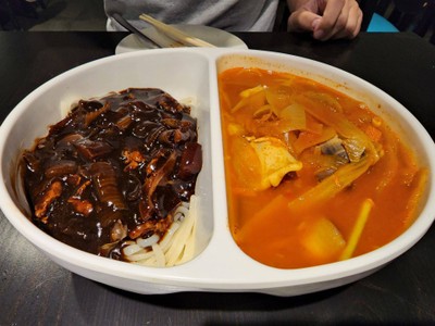 จัมจามยอน