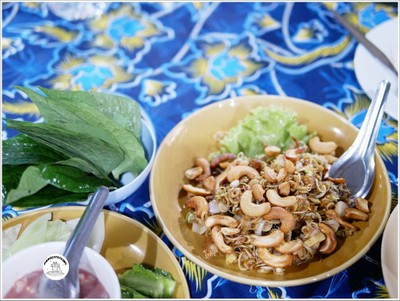 เมี่ยงตาย้อย