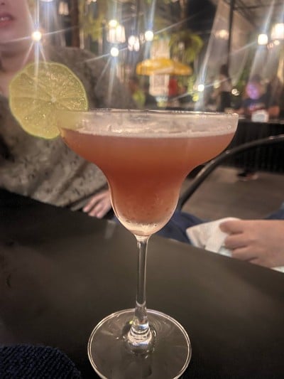 U-Tube Bar & Restaurant