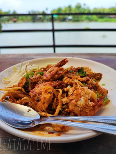 ผัดไทยกุ้งสด