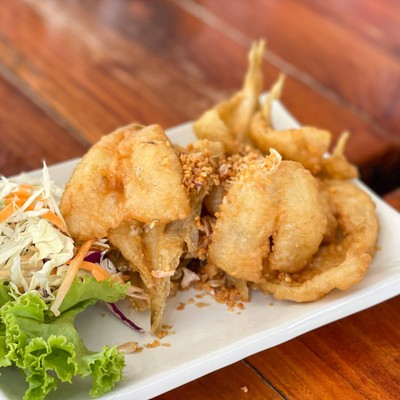 ปลาทรายทอดกระเทียม