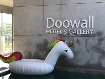 สระว่ายน้ำ/ชายหาด