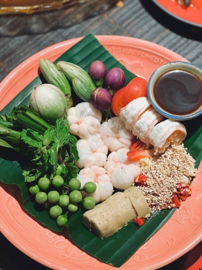ยำมังคุด