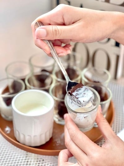 อาหาร หรือ เครื่องดื่ม