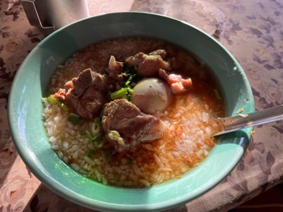 ข้าวต้มกระดูกหมู