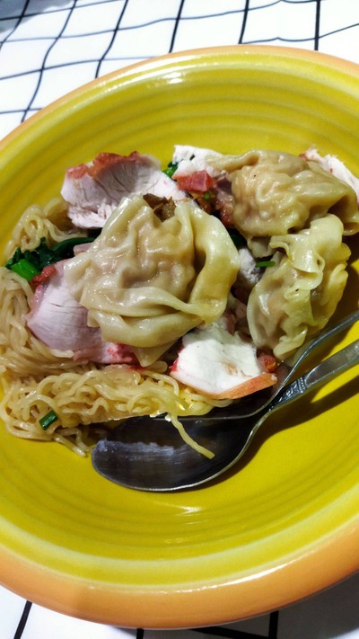บะหมี่เกี๊ยวกุ้ง