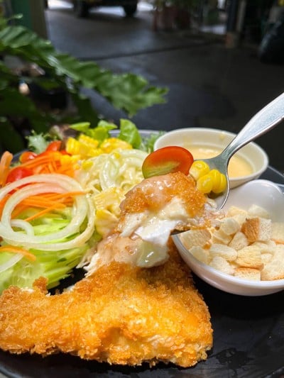 เมนูของร้าน ล้านส้มตำใบตอง - บายพาส