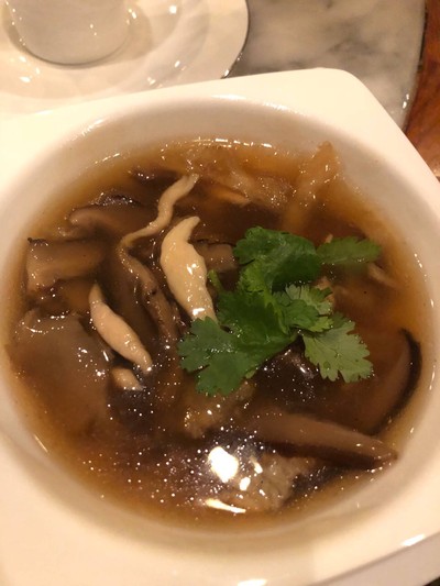 กระเพาะปลาน้ำแดง