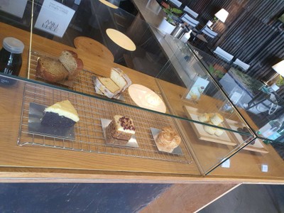 รูป ไล-บรา-รี่ : a COFFEE ROASTER by li-bra-ry warehouse 30 , เจริญกรุง 30