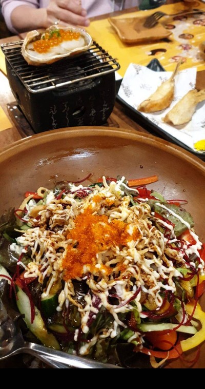 Shirauo salad