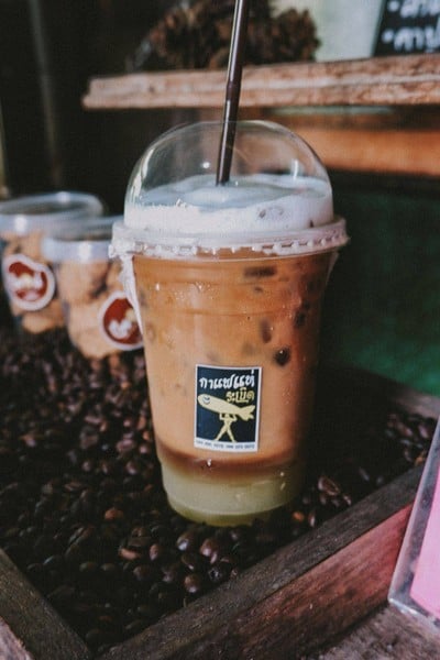 กาแฟแห่ระเบิด อำเภอลอง