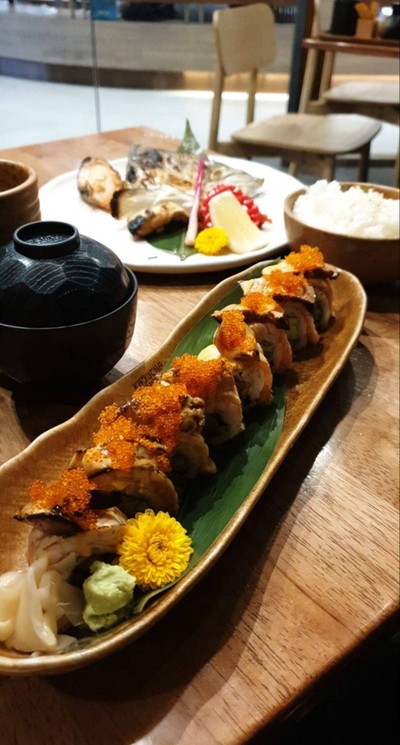 Salmon Cream Cheese Roll