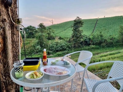 Tom’s Cafe De Hill at Khao Kho