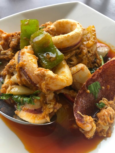 ปลาหมึกผัดไข่เค็ม