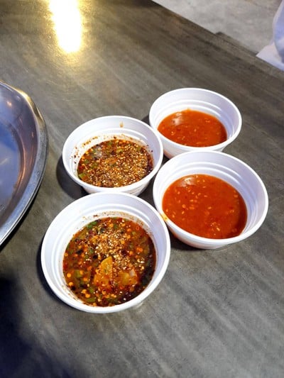 อาหาร หรือ เครื่องดื่ม