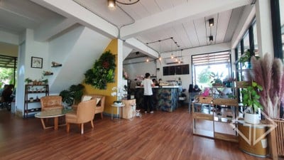 ภายในร้านจ๊ะ