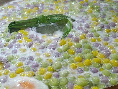 บัวลอยไข่หวานกะทิสด