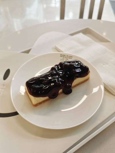 BLUEBERRY CHEESE PIE