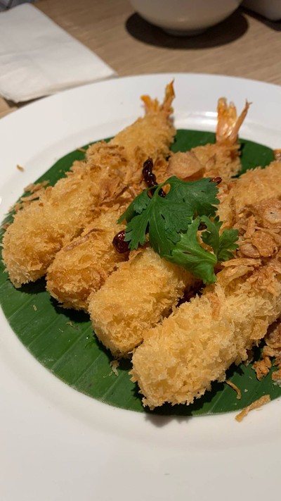กุ้งชุบแป้งทอดราดซอสมะขาม