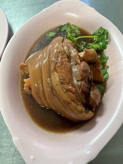 ขาหมูเล็ก 140฿