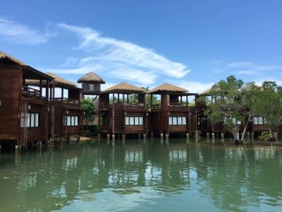 เดอะบลูสกายรีสอร์ทเกาะพยาม
