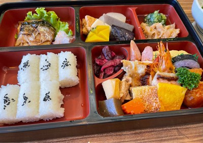 เมนูของร้าน Hanaya