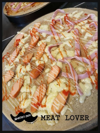 เครปแฮมไส้กรอกมอสซาเรลล่าชีส Meat Lover