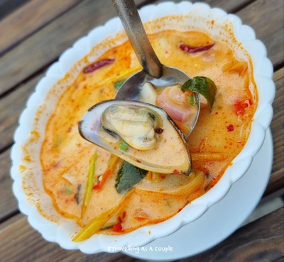 อาหาร หรือ เครื่องดื่ม