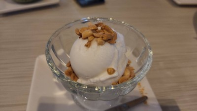 ไอศกรีมมะพร้าวน้ำหอม