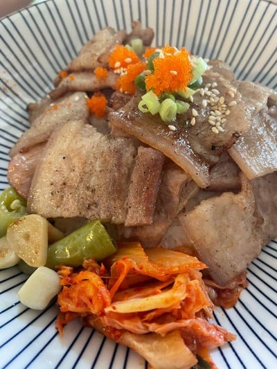 สามชั้น