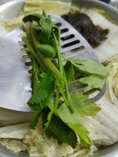 วิธีทำ แกงจืดสาหร่ายหมูสับ วิธีทำ แกงจืดสาหร่ายหมูสับ
