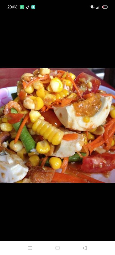 ตำข้าวโพดไข่เค็ม